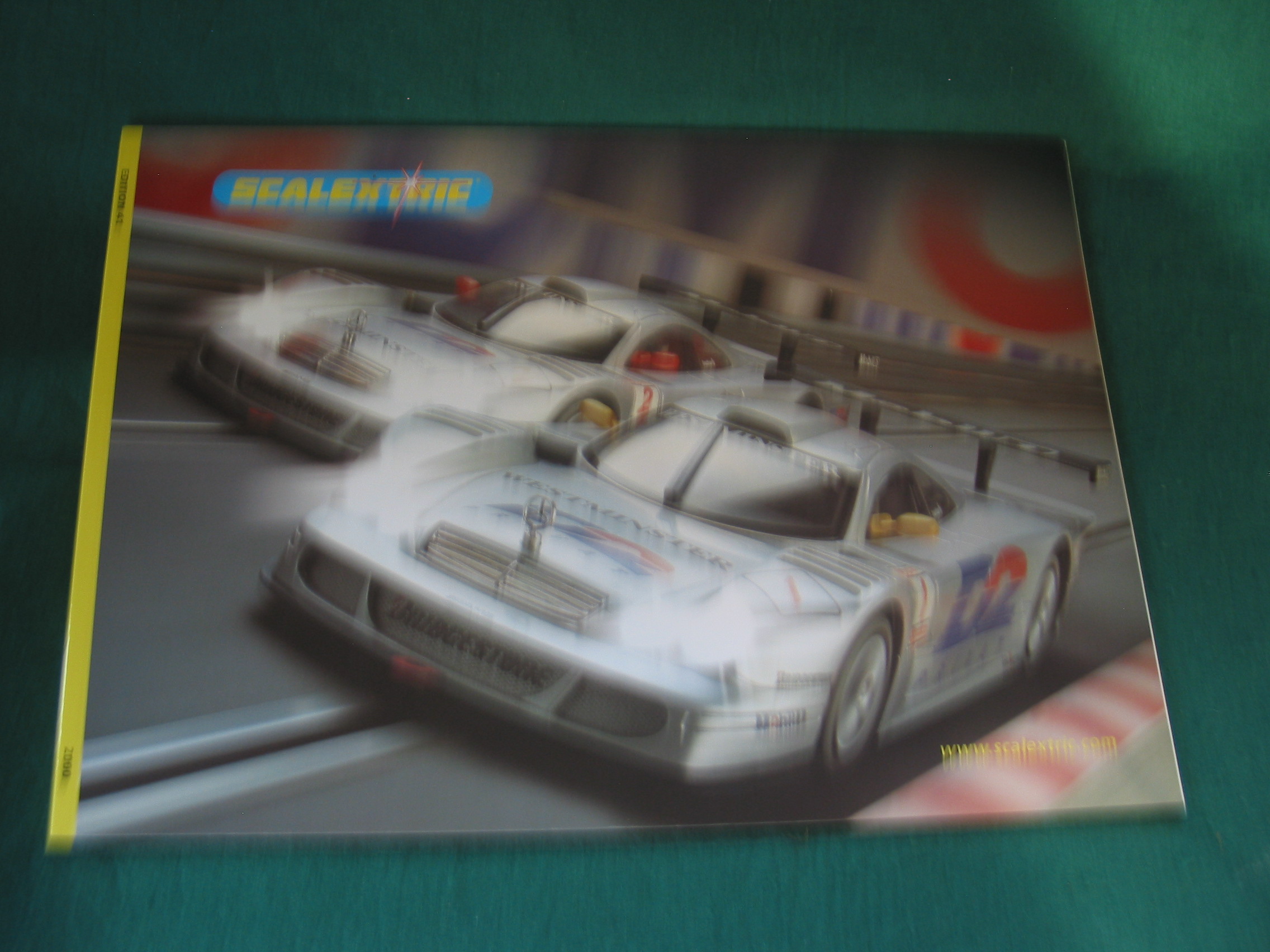 Scalextric Catalogue 2000 41st Edition BRAND NEW 