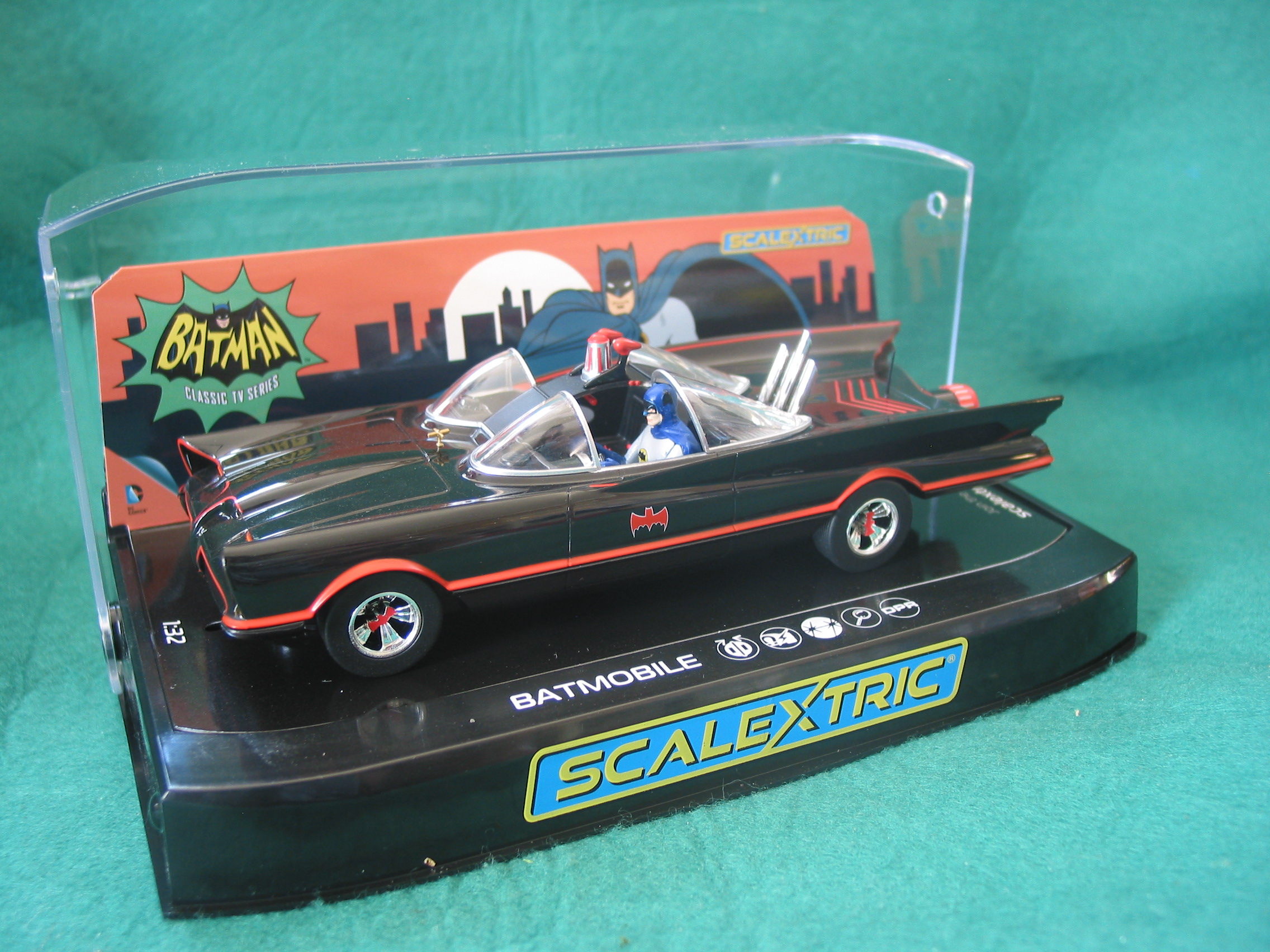 C4175 Scalextric Batmobile - 1966 TV Series 1:32 Slot Car *DPR*