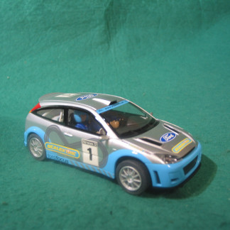 Fermeture Scalextric Ford Mondeo plaque châssis blanc d'occasion-P2754 