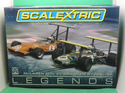 SCALEXTRIC C3589a McLaren M7c Vs Brabham BT26a Ltd Edition