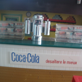 SCALEXTRIC VINTAGE a228 French Cafe REFRESHMENT KIOSK VERY GOOD PLUS CONDITION COMPLETE BOXED