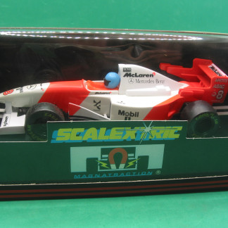SCALEXTRIC C2004 MCLAREN F1 #8 (LACQUER HAS SOME SLIGHT DIS COLOUR IN PLACES) MINT BOXED IN ORIGINAL CRISP BLACK BOX WITH YELLOW END LABEL COLLECTORS CONDITION