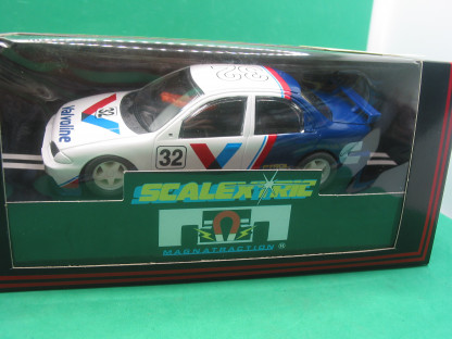SCALEXTRIC  C2044 FORD MONDEO VALVOLINE #32    MINT BOXED IN ORIGINAL CRISP BLACK BOX WITH YELLOW  END LABEL  COLLECTORS CONDITION