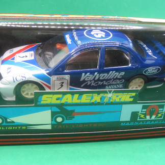 SCALEXTRIC  C692 MONDEO VALVOLINE #3  MINT BOXED IN ORIGINAL CRISP BLACK BOX WITH YELLOW END LABEL  COLLECTORS CONDITION