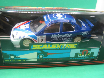 SCALEXTRIC  C692 MONDEO VALVOLINE #3  MINT BOXED IN ORIGINAL CRISP BLACK BOX WITH YELLOW END LABEL  COLLECTORS CONDITION