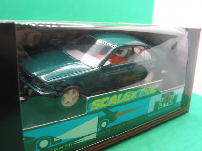 SCALEXTRIC C251 BMW NO TAMPO PRINT PLAIN MET GREEN     MINT BOXED IN ORIGINAL CRISP BLACK BOX WITH YELLOW END LABEL COLLECTORS CONDITION - Image 4