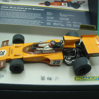 SCALEXTRIC  C3833A LOTUS 72 LEGENDS IAN SCHECKTER BNIB