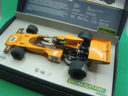 SCALEXTRIC  C3833A LOTUS 72 LEGENDS IAN SCHECKTER BNIB - Image 3