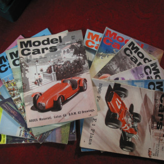 MODEL CARS HOBBY MAGAZINE 1967 (FULL YEAR) 12 ISSUES ALL PRE OWNED AND READ BUT SUCH A GREAT SOURCE OF INFORMATION - GREAT READ WITH SOME GREAT ADVERTS/ARTICLES AND PERIOD FRONT COVERS  - great opportunity