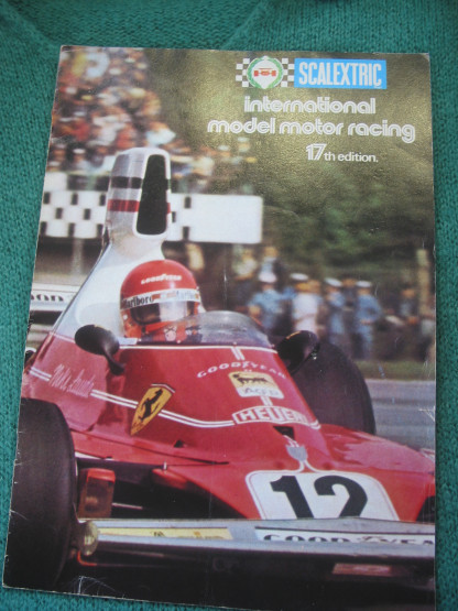 SCALEXTRIC  CATALOGUE 17th     EDITION  1976  outer cover not perfect but complete