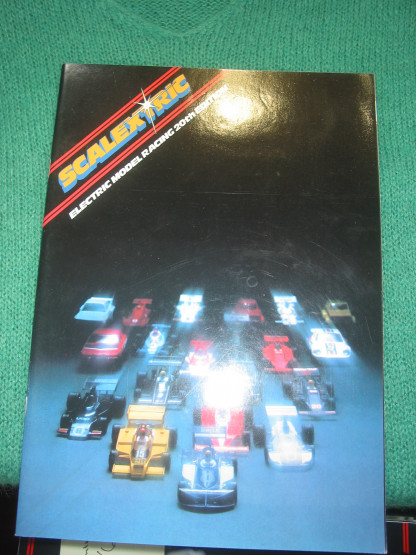 SCALEXTRIC  CATALOGUE 20th     EDITION  1979  + price list vg+