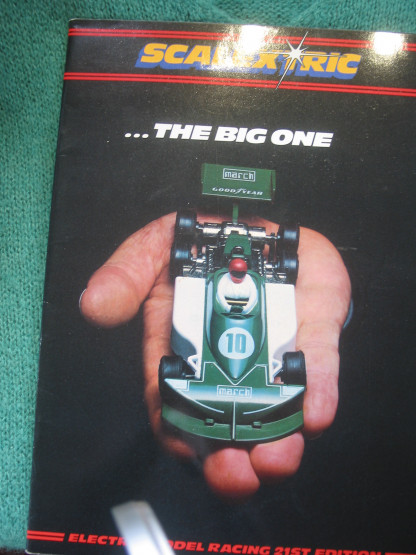SCALEXTRIC  CATALOGUE 21st    EDITION  1980  + price list vg+