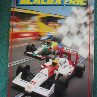 SCALEXTRIC  CATALOGUE 31st   EDITION  1990 + price list EXCELLENT