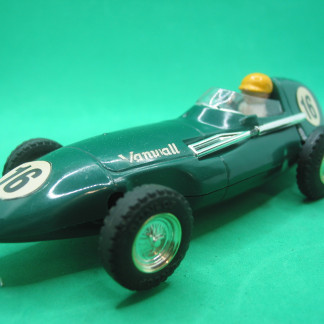 VINTAGE TRIANG SCALEXTRIC C55 VANWALL TYPE 1 BIG HEAD LOOP BRAID GREEN #16 RUNS WELL VG+ CONDITION UNBOXED