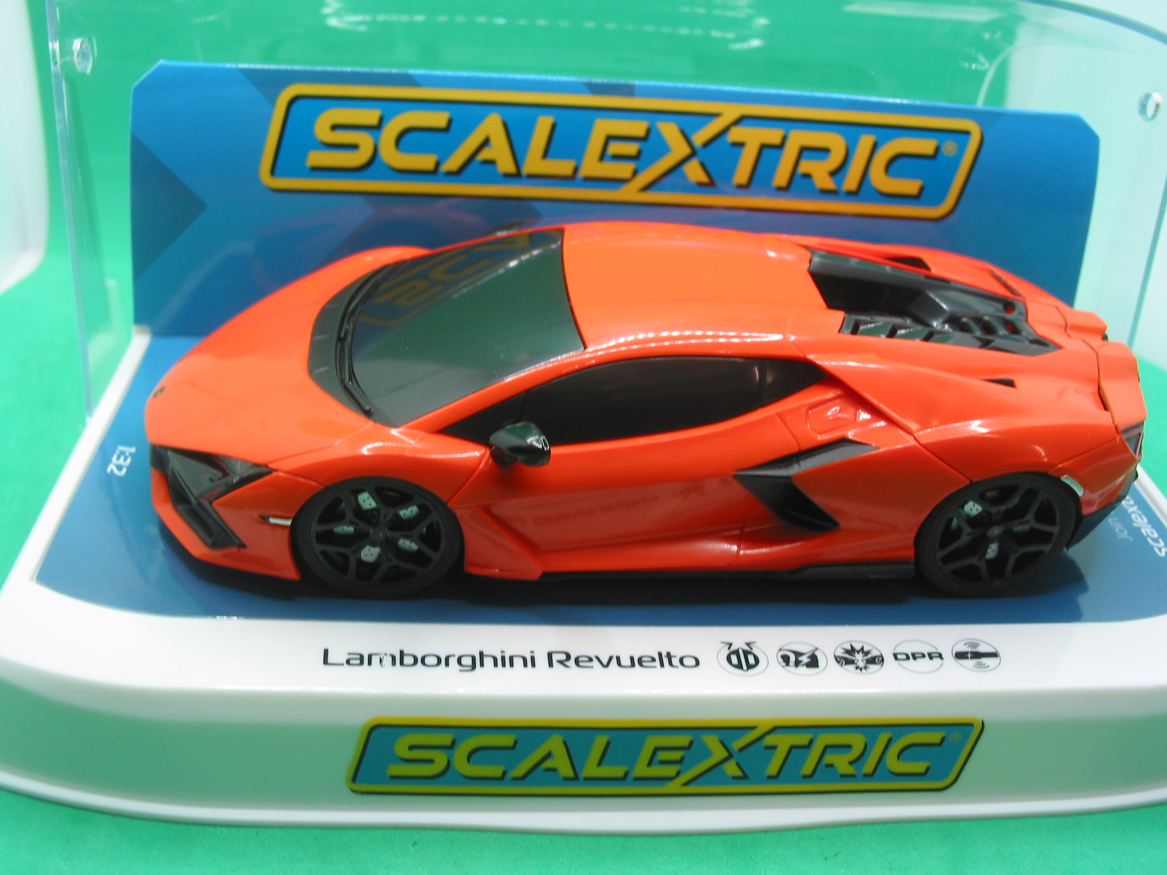 SCALEXTRIC C4523 LAMBORGHINI REVUELTO ARANCIO APODIS ORANGE HIG IMPACT DPR BNIB