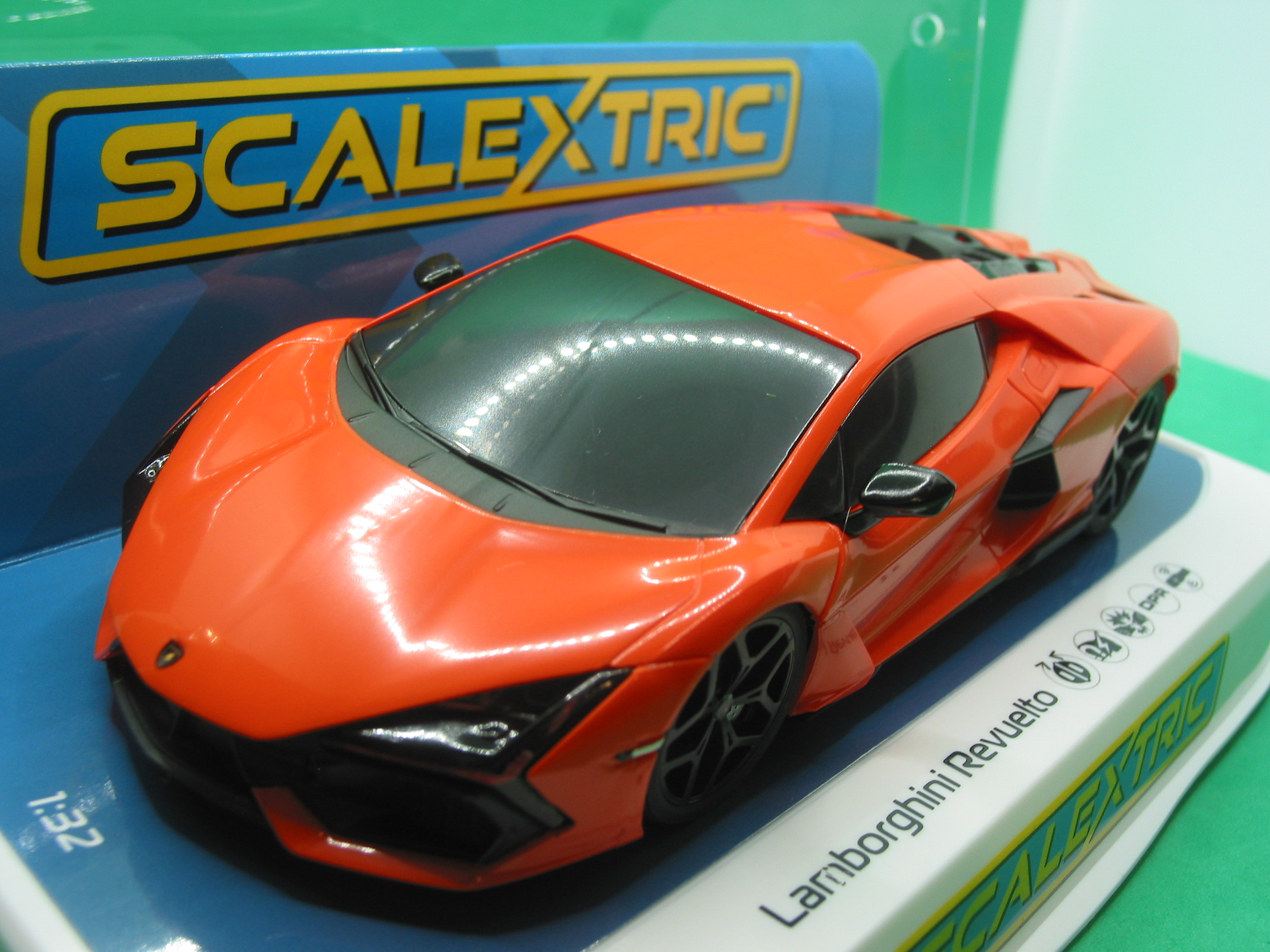 SCALEXTRIC C4523 LAMBORGHINI REVUELTO ARANCIO APODIS ORANGE HIG IMPACT DPR BNIB - Image 4