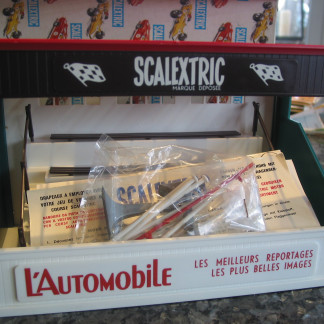 SCALEXTRIC VINTAGE a209 French GRAND STAND COMPLET AND BOXED