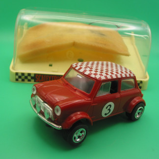 VINTAGE TRIANG SCALEXTRIC C7 MINI FRENCH VERSION  body is the same as UK but the chassis and interior are unique to the French Version - comes with its original box  vg+
