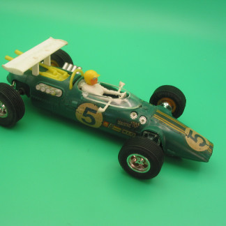 VINTAGE TRIANG SCALEXTRIC C8 LOTUS INDIANAPOLIS GREEN #5   REPRO SCREEN AND TYRES VG UNBOXED