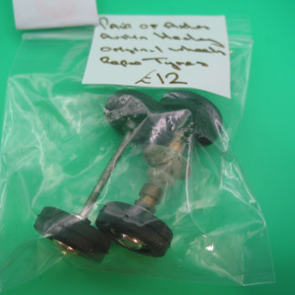 ORIGINAL SCALEXTRIC SPARE  PAIR OF AXLES AUSTIN HEALEY ORIGINAL WHEELS REPRO TYRES  (REF 8)