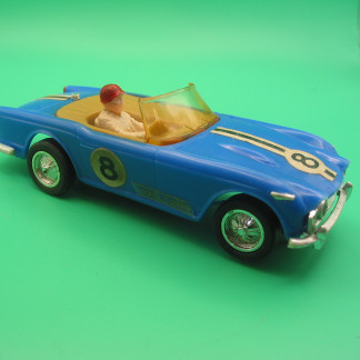 VINTAGE TRIANG SCALEXTRIC C84 TRIUMPH TR4A BUMPERS AND SCREEN ARE ALL ORIGINAL - REPRO TYRES HAVE BEEN FITTED VG UNBOXED