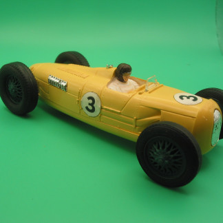 VINTAGE TRIANG SCALEXTRIC C71 AUTOUNION YELLOW - NICE CONDITION VG - The nose cone is repro(pinkkar) unboxed