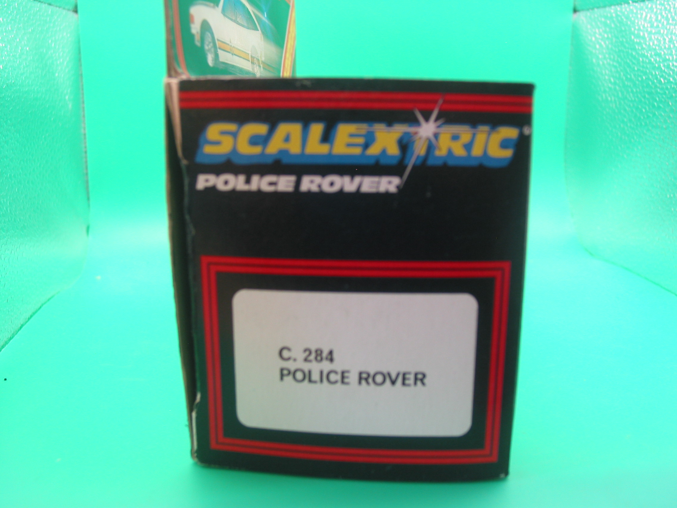 VINTAGE SCALEXTRIC C284 POLICE ROVER working siren and flashing roof light - mirrors still on the sprue - original box and instructions box has has new cellophane, had some slight use the car is nice and white with no marks vgb - Image 5