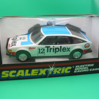 VINTAGE SCALEXTRIC C283 ROVER 3500 TRIPLEX - BODY IS NICE AND WHITE MIRRORS STILL ON SPRUE ORIGINAL BOX EXC BOXED