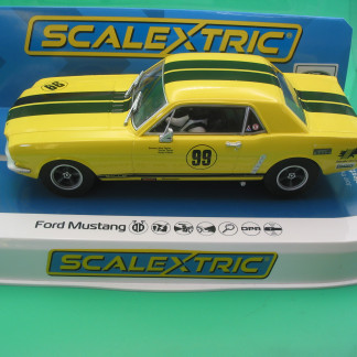 SCALEXTRIC C4537 FORD MUSTANG RASSLER RACING YELLOW #99 DPR BNIG