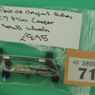 SCALEXTRIC ORIGINAL  SPARE PAIR OF AXLES FOR C7 MINI SMALL WHEELS  REF 71