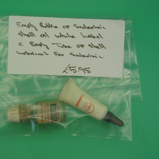 SCALEXTRIC ORIGINAL EMPTY BOTTLE OF SCALEXTRIC SHELL OIL WHITE LABEL AND EMPYT TUBE OF SHELL LUBRICANT FOR SCALEXTRIC