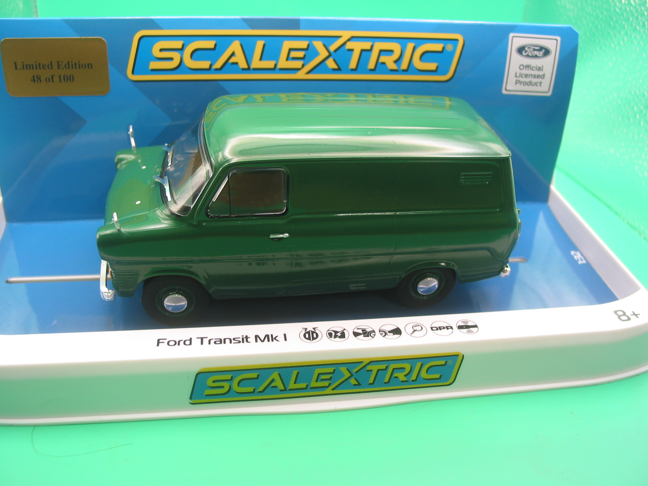 SCALEXTRIC LIMITED EDITION C4648PG FORD TRANSIT MKl PLAIN GREEN limited to 100 pieces - the one you recieve may not be the limited number pictured - Image 4